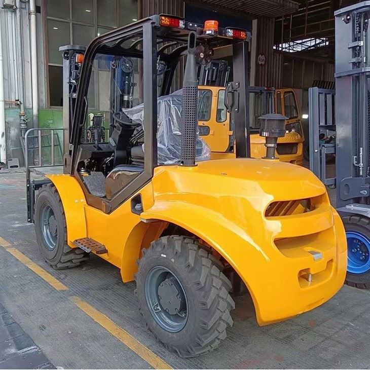 3.5 Ton Outdoors 4X4 Diesel Forklift